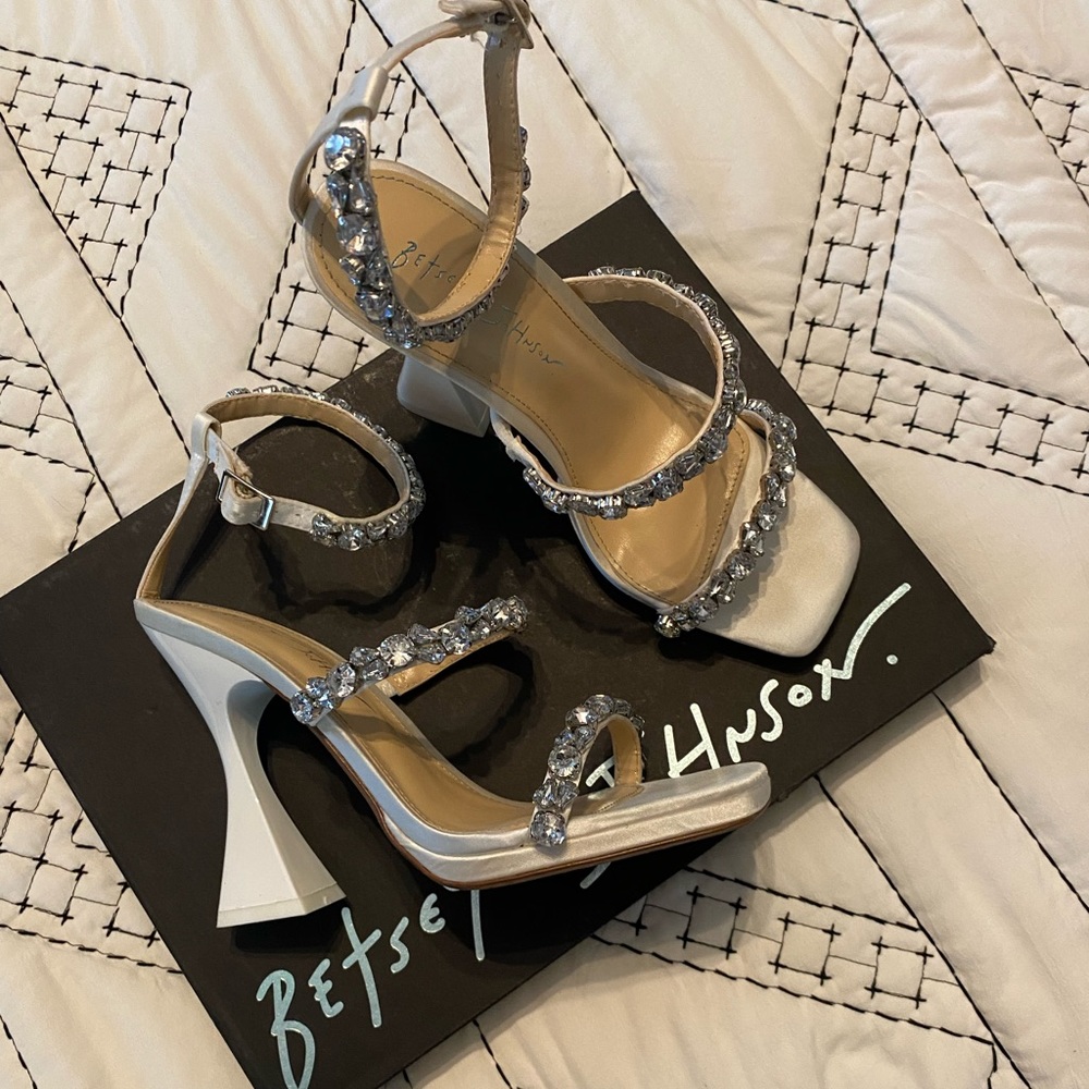 Betsy Johnson blue bottoms heels